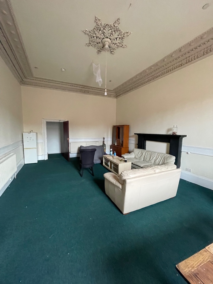 2 Bed Flat, Alfred Terrace, G12, N1 7GU photo 2