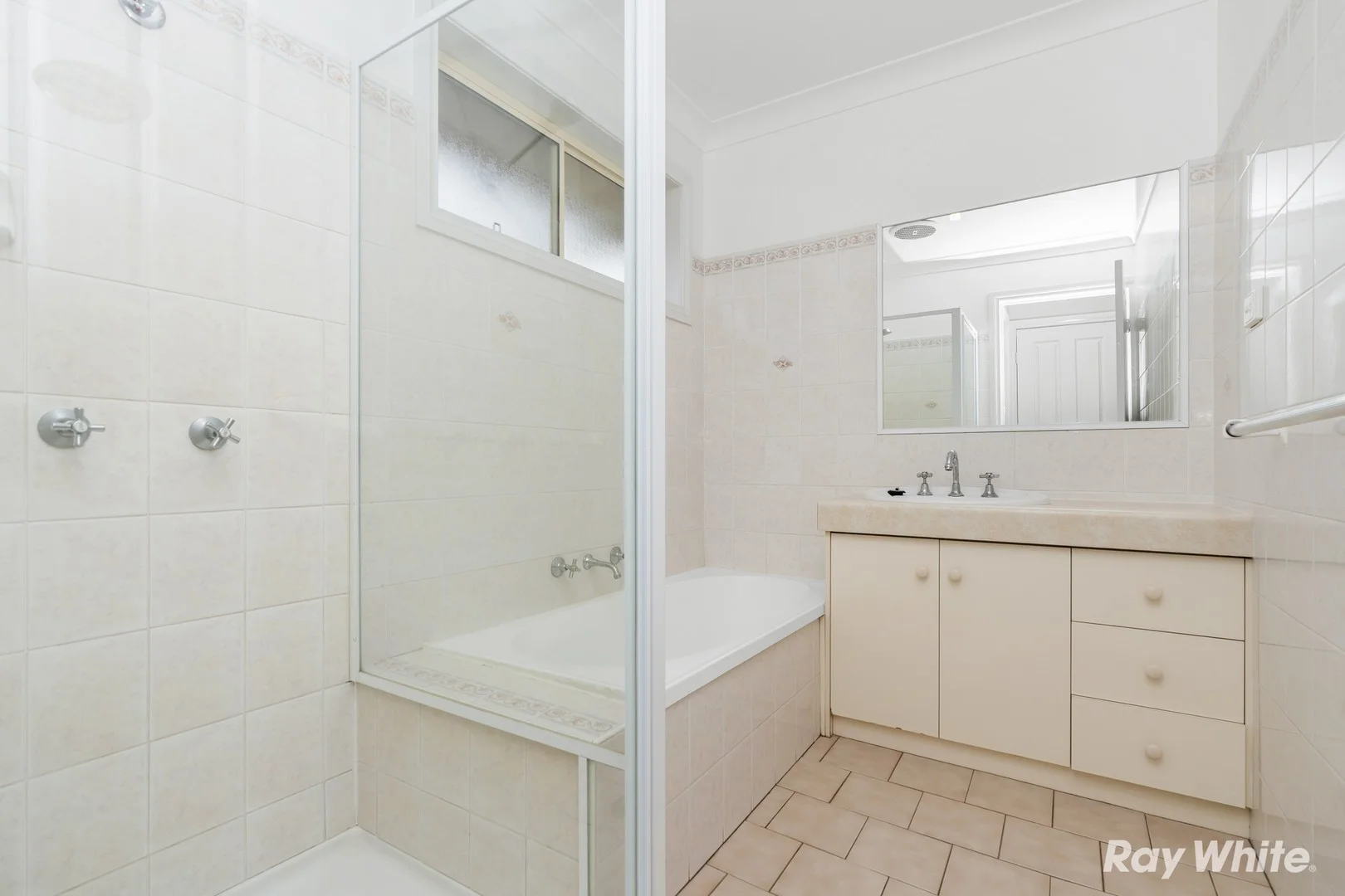 Additional image 11 of 23 Kaldari Crescent, Glenfield Park NSW 2650