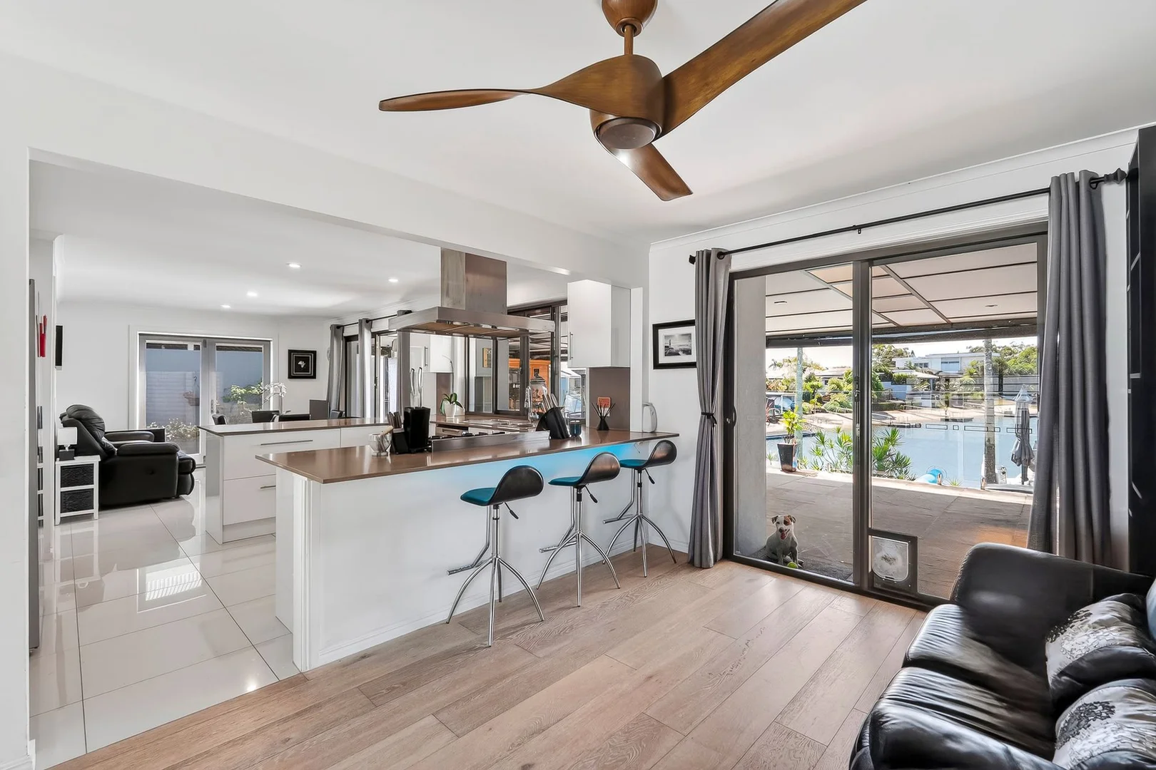 Additional image 2 of 89 Hooker Boulevard, Broadbeach Waters QLD 4218
