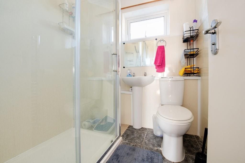 Additional image 8 of 6 bed end terrace house to rentMillfield Close, Chichester PO19