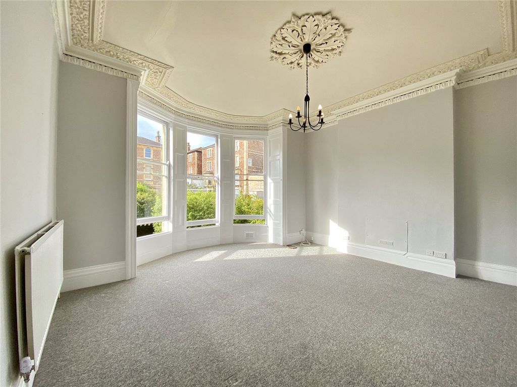 Additional image 7 of 1 bed flat to rentOsborne Road, Clifton, Bristol, Somerset BS8