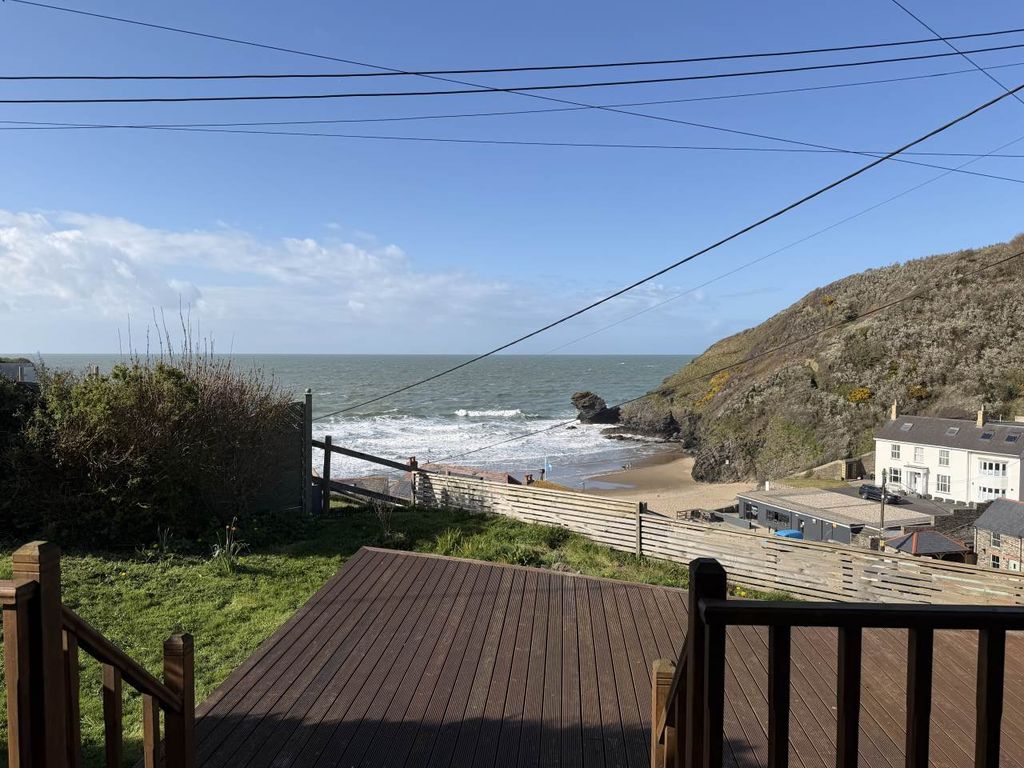 3 bed semi-detached house to rentLlangrannog, Llandysul SA44