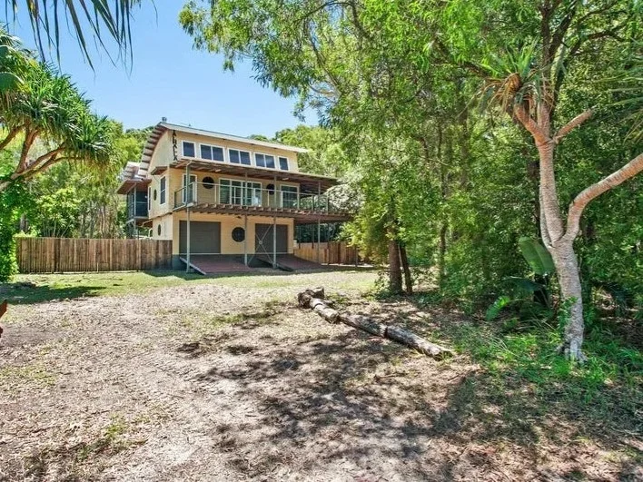 8 Frying Pan Track, Noosa North Shore QLD 4565