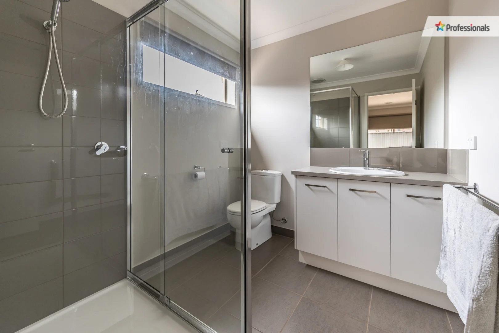 Additional image 4 of 13 Bernabau Ave, Strathtulloh VIC 3338