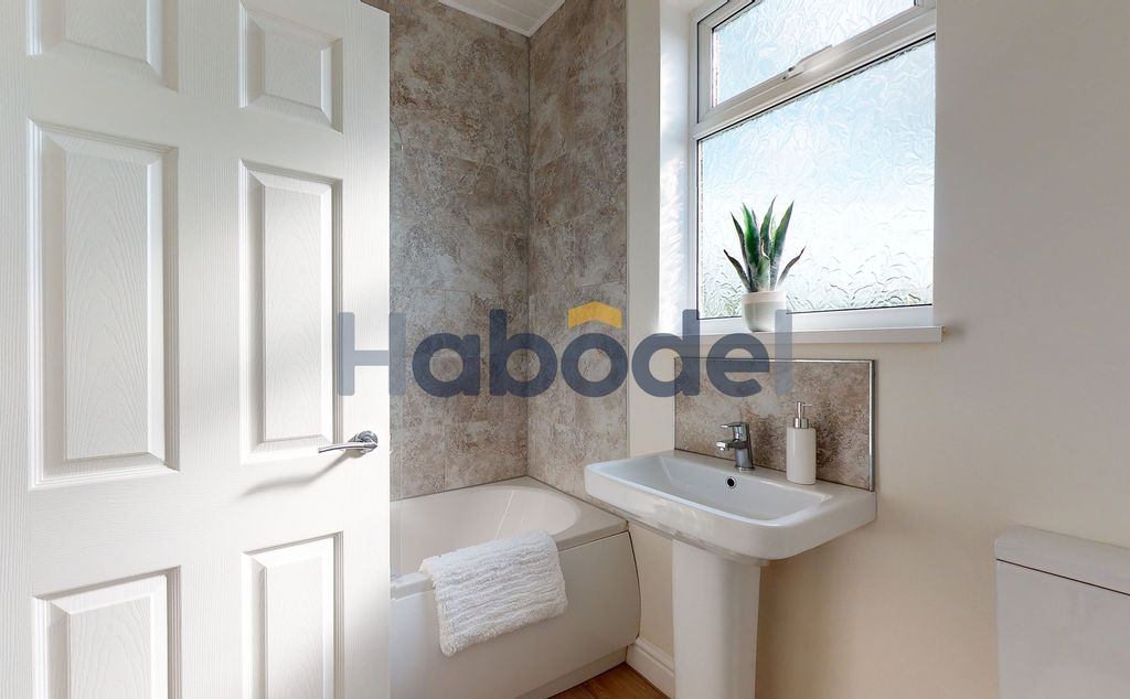 Additional image 2 of 3 bed terraced house to rentDenby Street, Bentley, Doncaster DN5