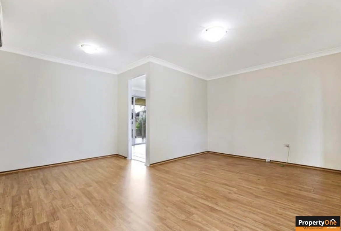 9 Boyer Place, Minto NSW 2566 photo 2