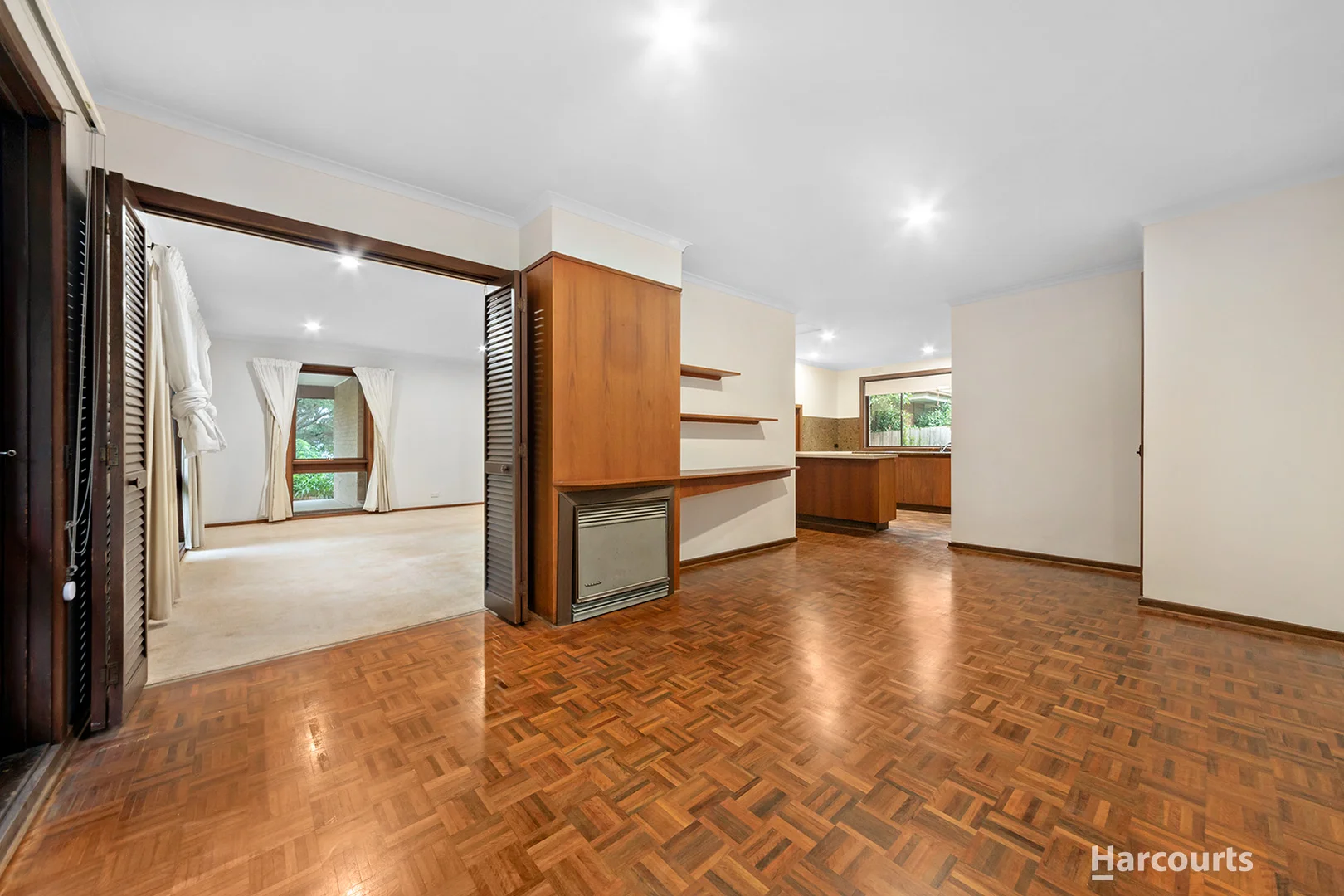 Additional image 2 of 6 Kalimna Crescent, Doncaster VIC 3108