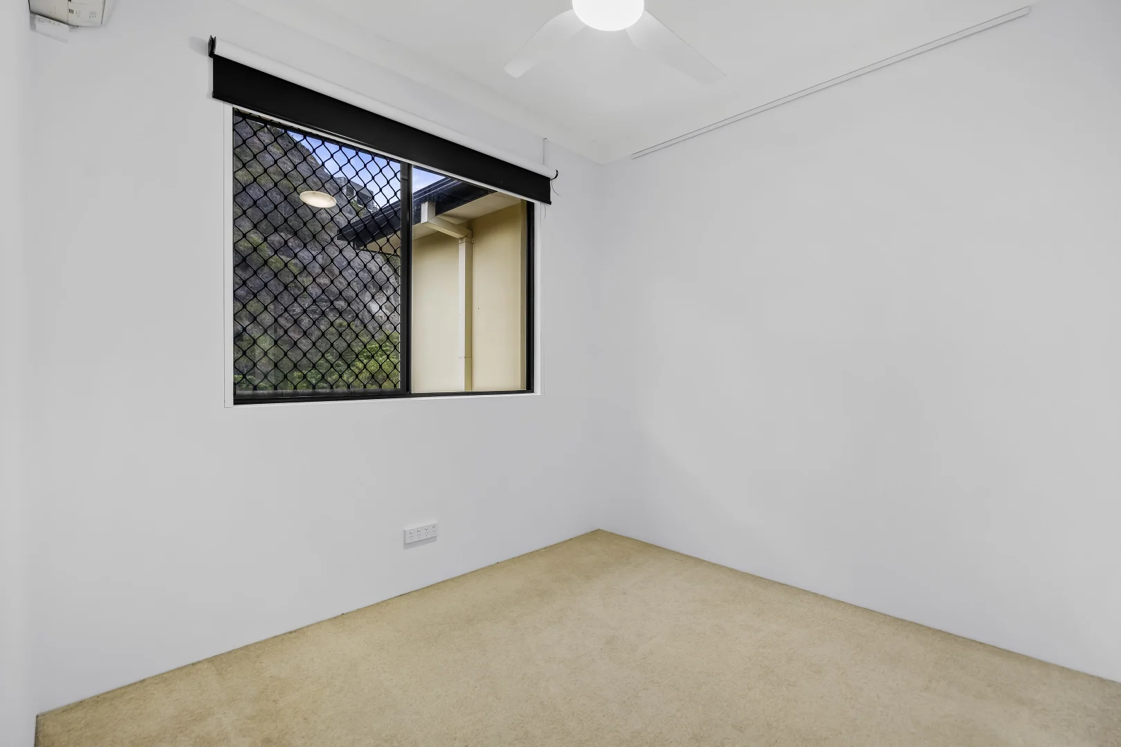 20/2 Fraser Avenue, Miami QLD 4220 photo 5