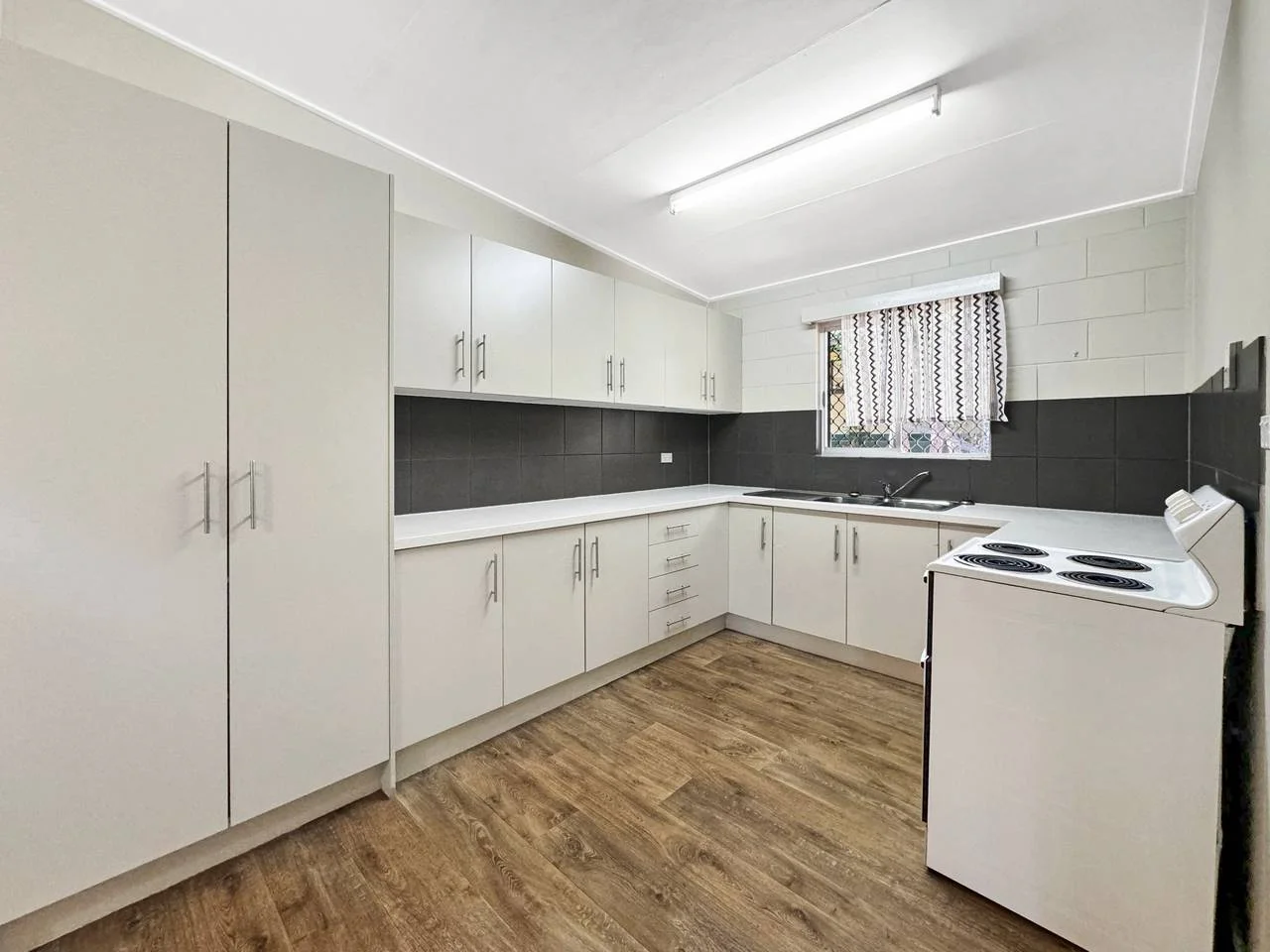 Additional image 2 of 17 ARMSTRONG STREET, Atherton QLD 4883