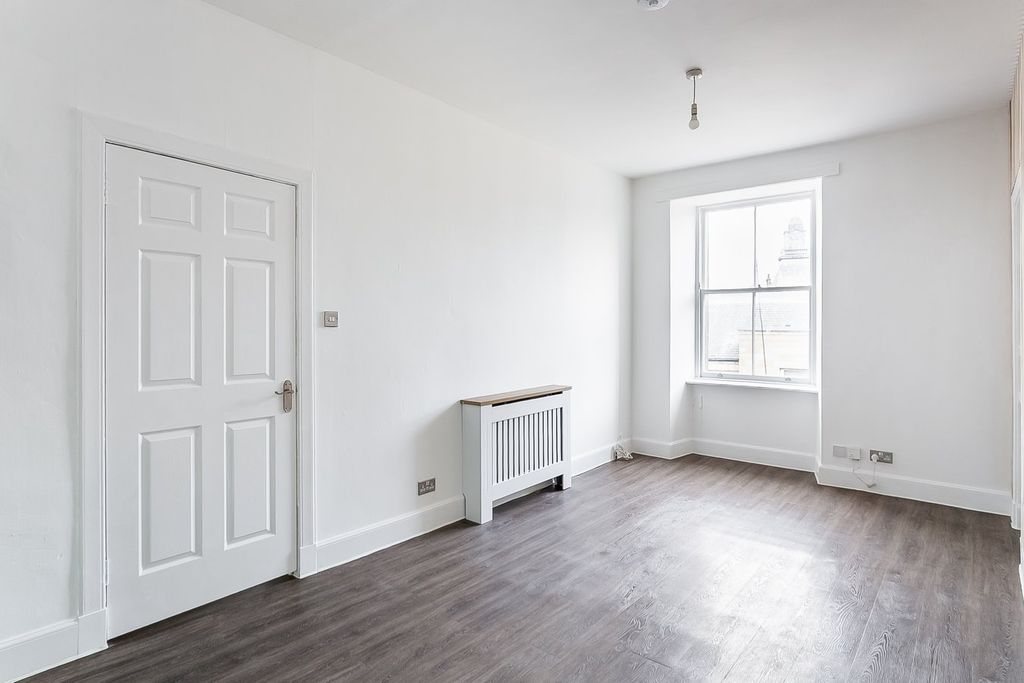 1 bed flat for saleDuke Street, Edinburgh EH6 photo 4