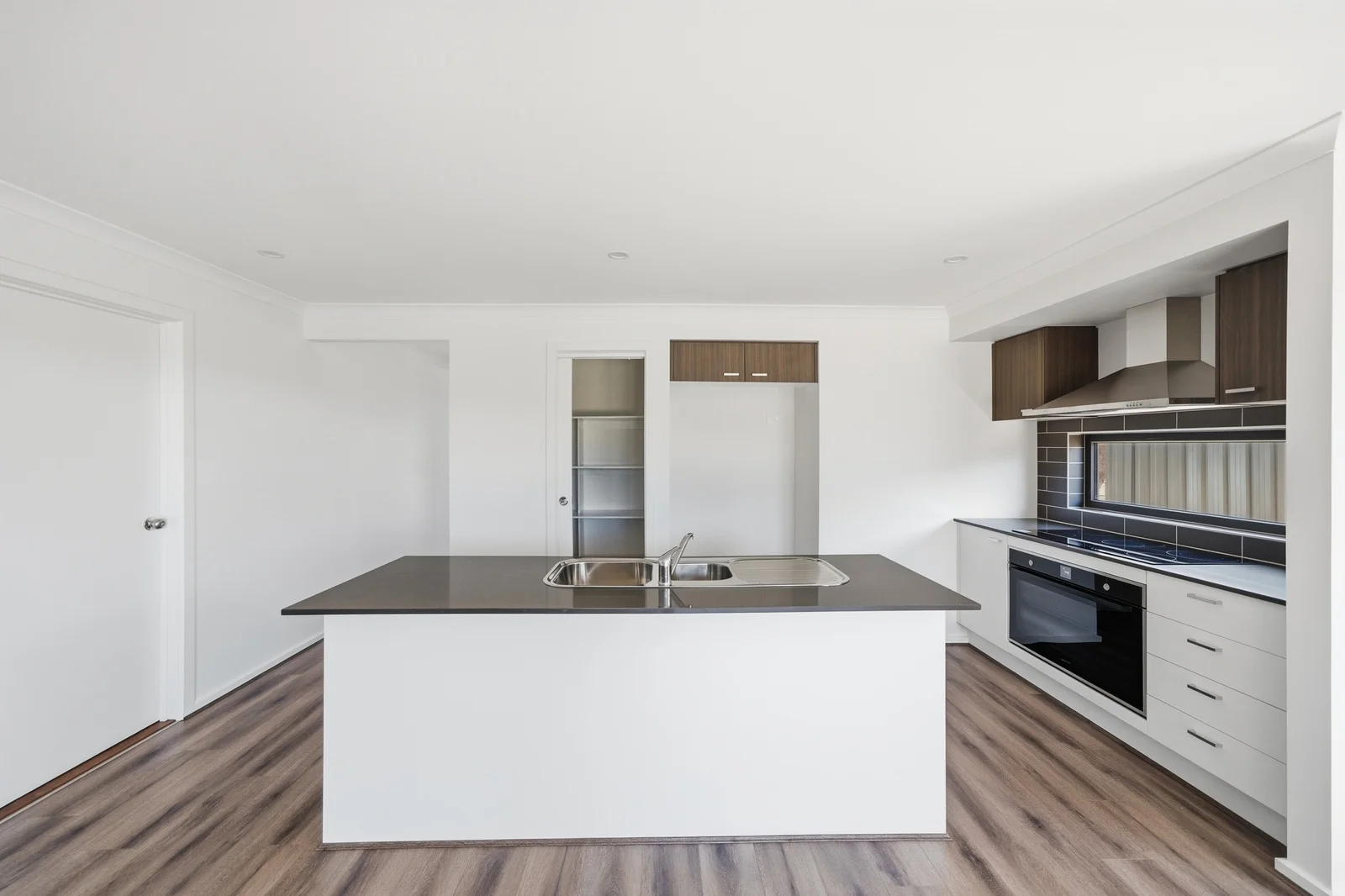 18 Laurina Rd, Yarrawonga VIC 3730 photo 2