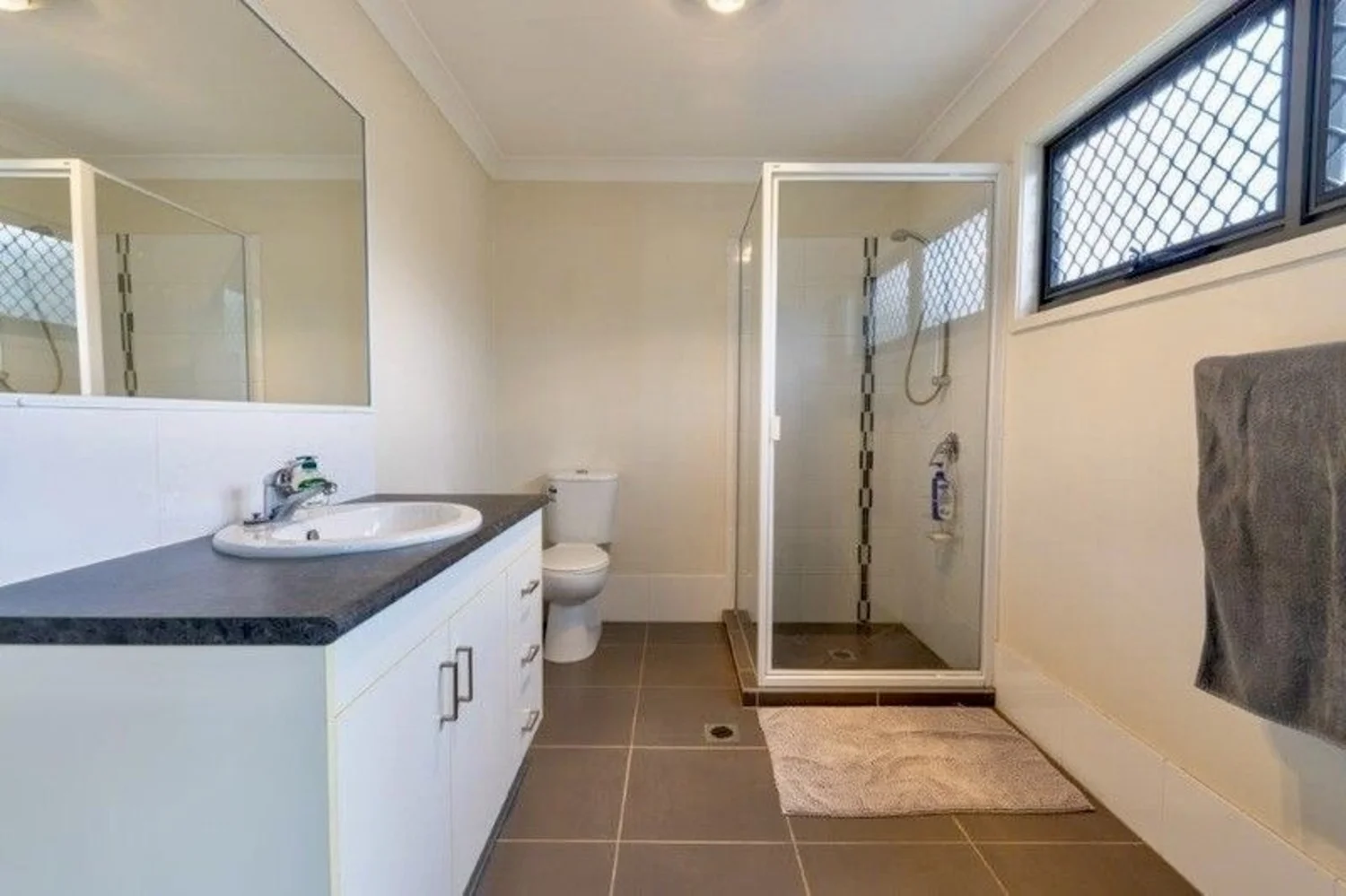 Additional image 10 of 4/28 Flinders Drive, Moranbah QLD 4744
