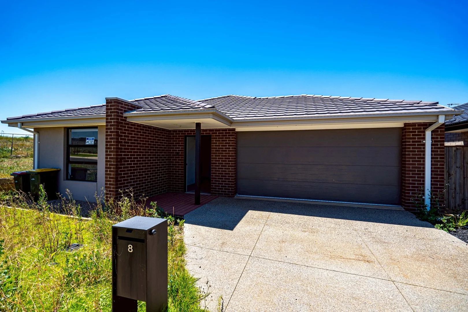 8 Produce Drive, Mambourin VIC 3024