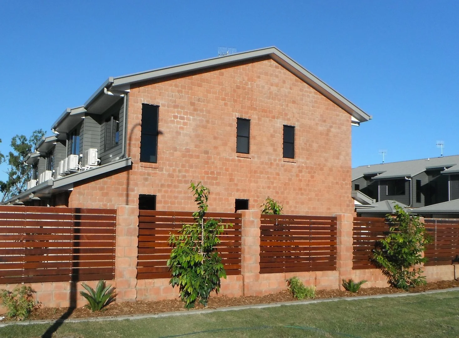 Additional image 17 of 6/8-10 LAMBERT Drive, Moranbah QLD 4744