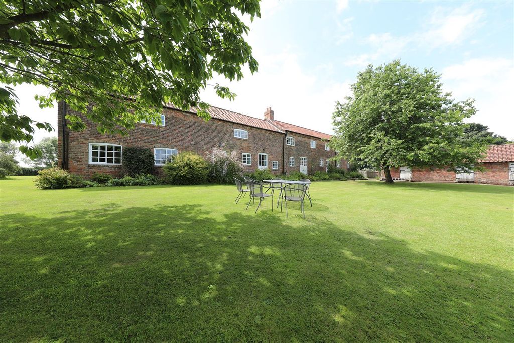 6 bed detached house to rentGreens Lane, Burton Pidsea, Hull HU12