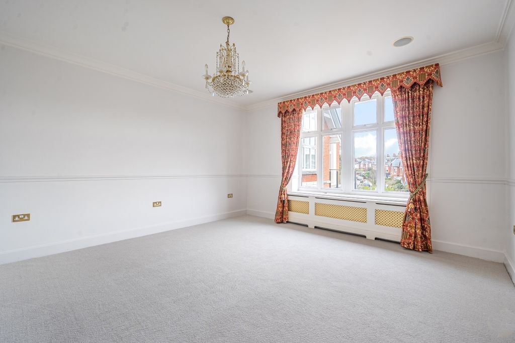 Additional image 8 of 3 bed flat to rentWarberry Park Gardens, Tunbridge Wells TN4