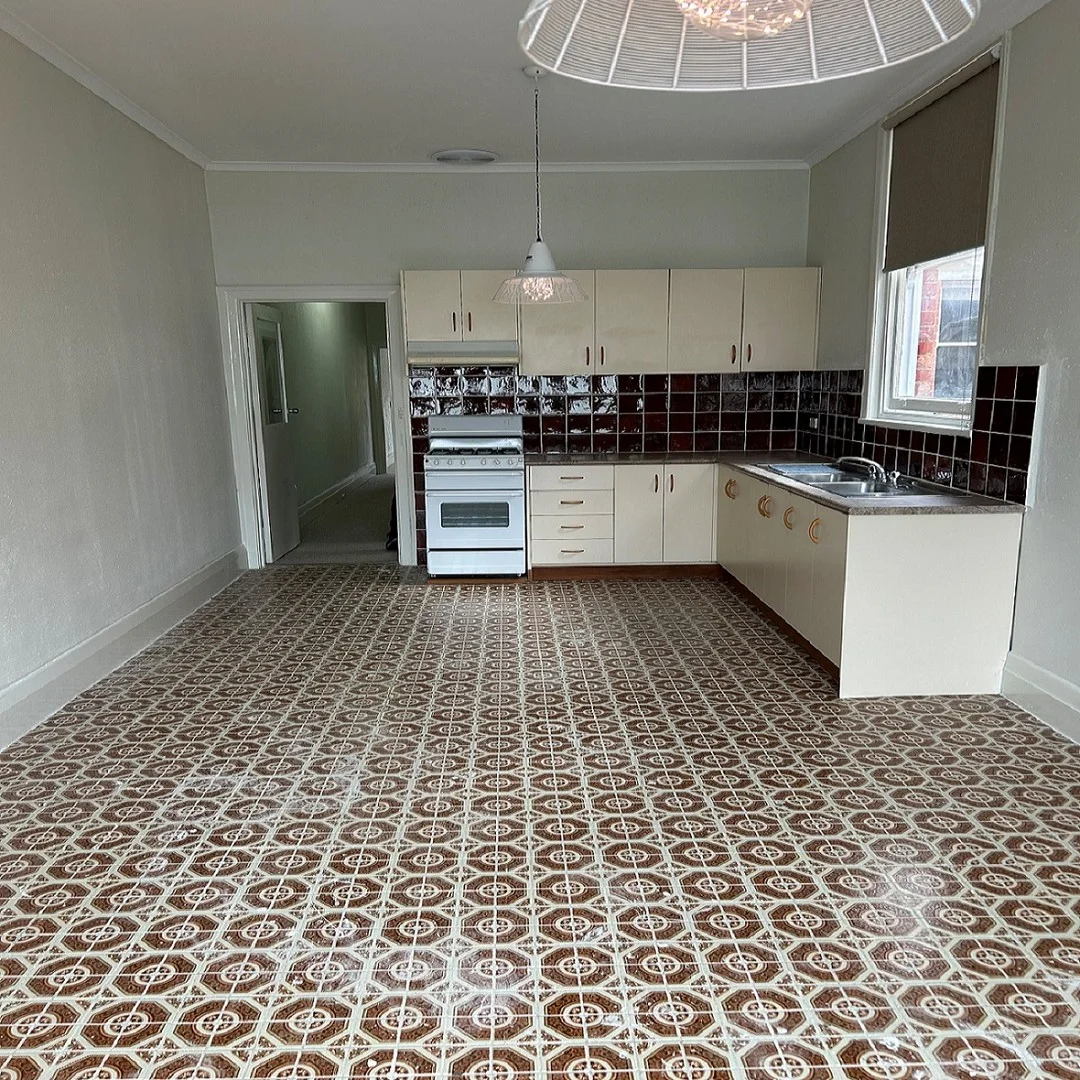698 A Sydney Road, Brunswick VIC 3056