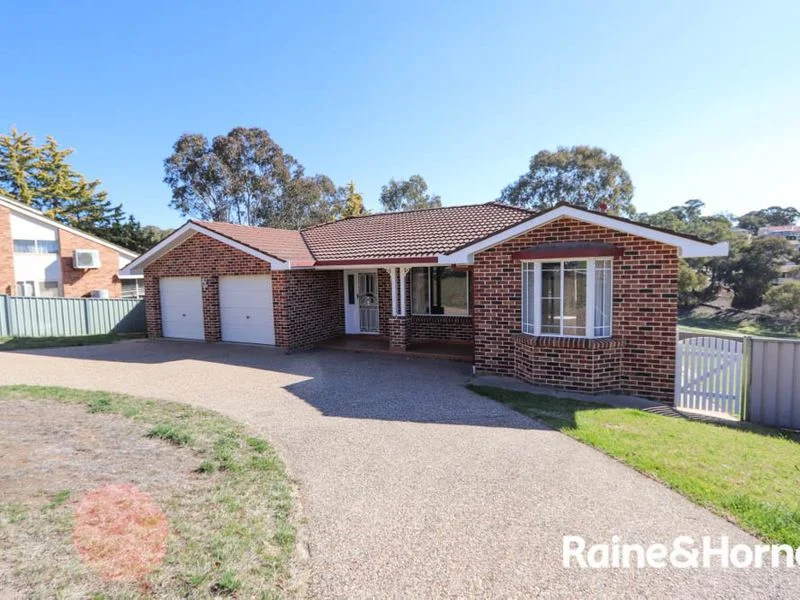 19 Kurumben Place, Bathurst NSW 2795