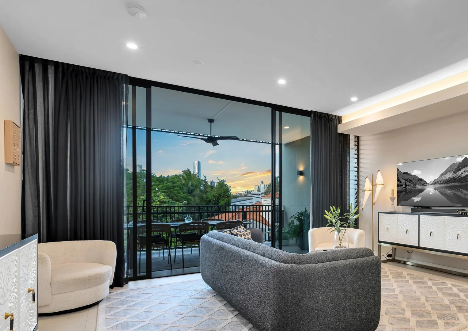 203/8 Colton St, Highgate Hill QLD 4101