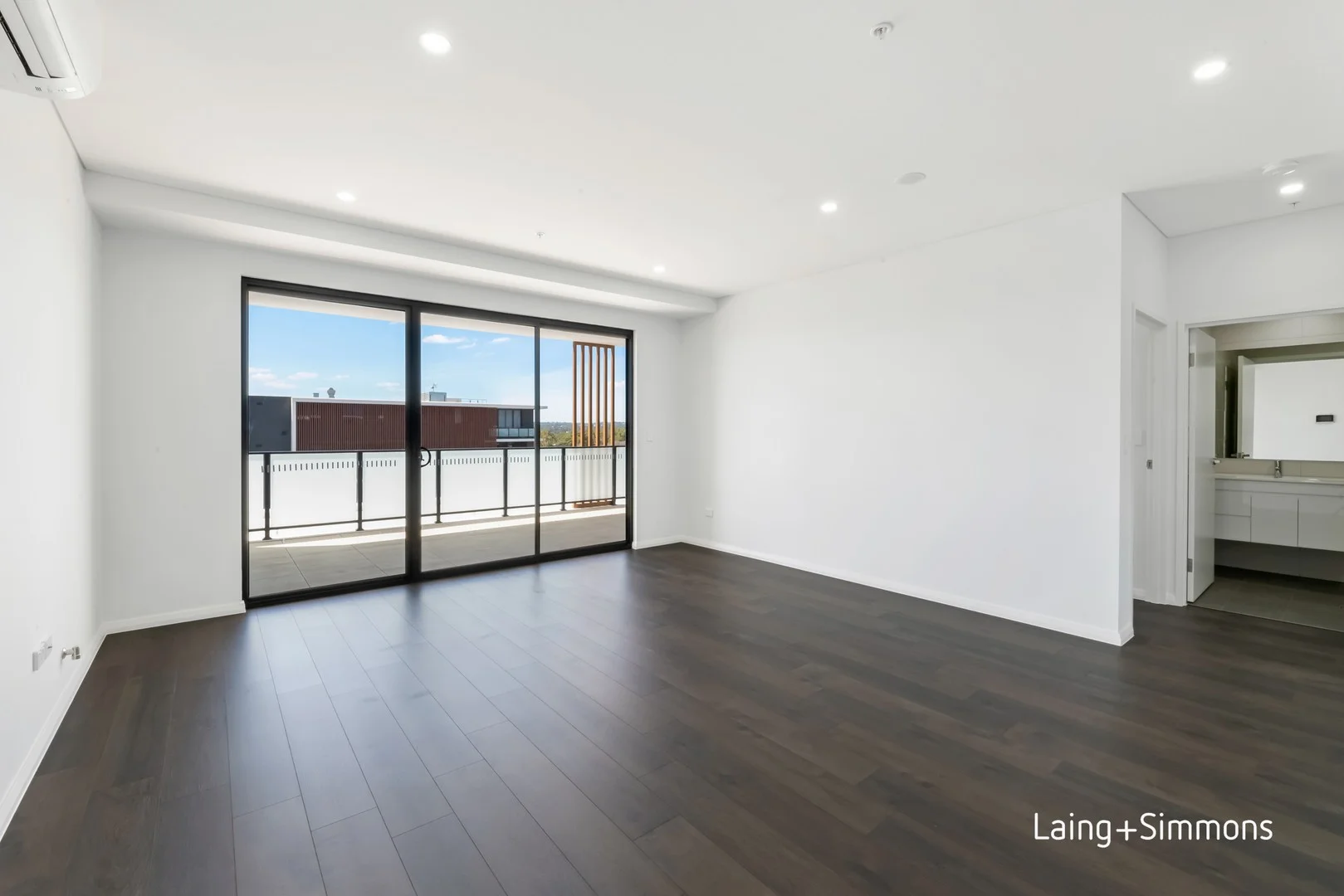 502/127 Great Western Highway, Mays Hill NSW 2145