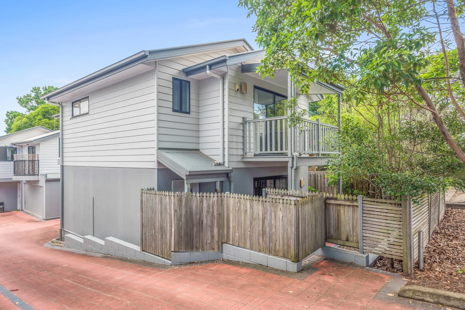 2/18 Princess Street, Fairfield QLD 4103