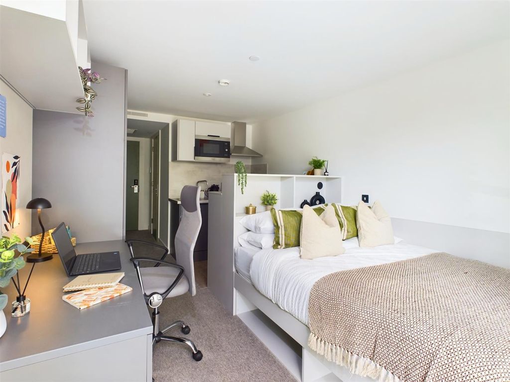 Studio to rentFrederick Street, Belfast BT1
