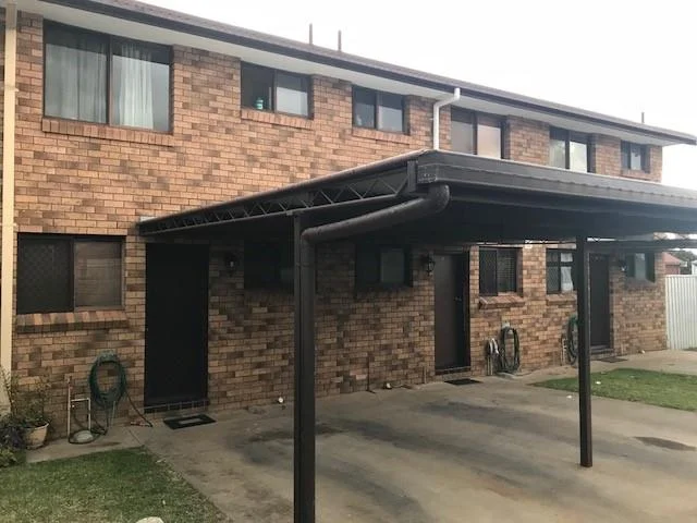 4/16 Barton Lane, North Tamworth NSW 2340