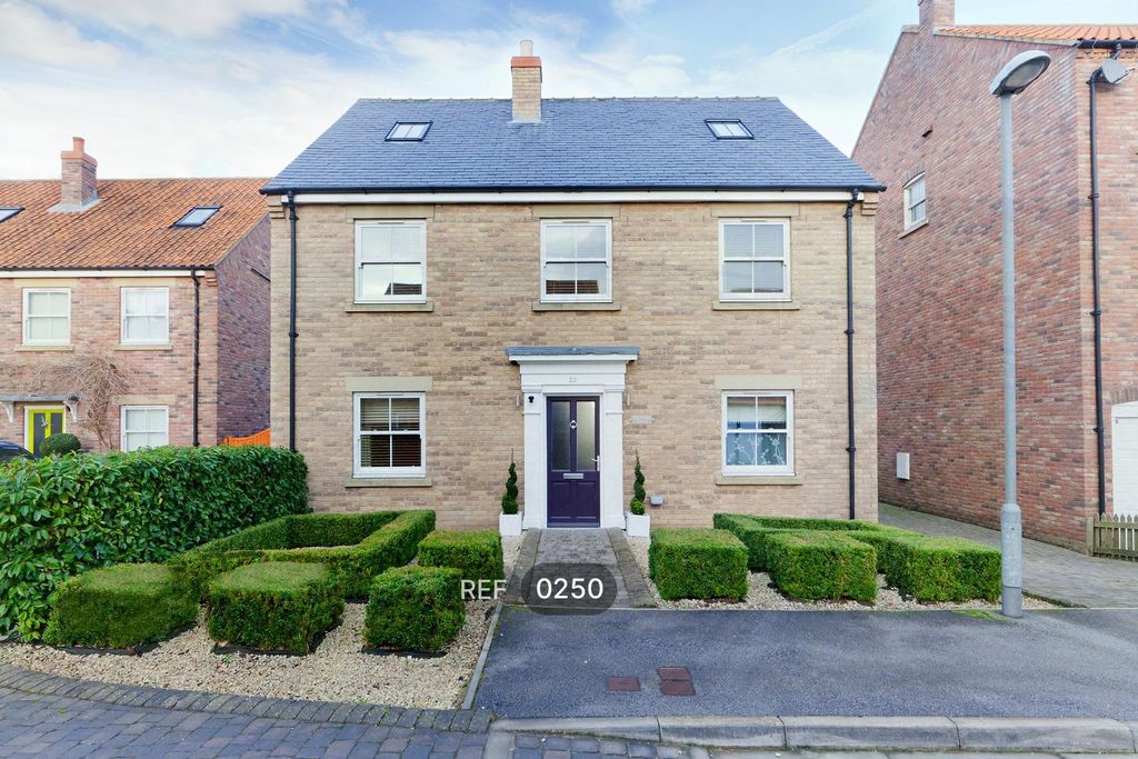 5 bed detached house to rent22 Monckton Rise, South Newbald, York YO43