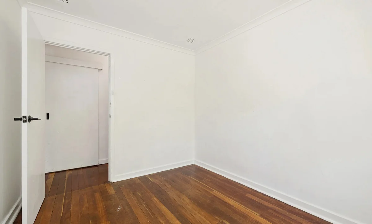Additional image 11 of 27 Willowmead Way, Kelmscott WA 6111