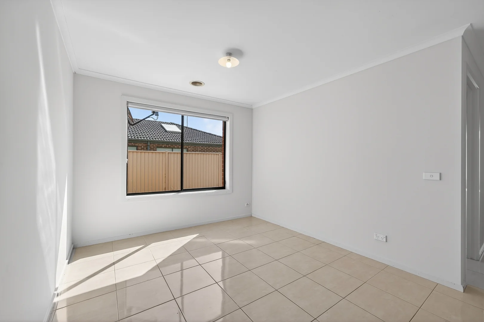 Additional image 4 of 76 Bluehills Boulevard, Pakenham VIC 3810