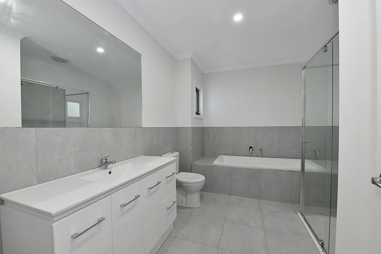Additional image 6 of 2/91 Carrick Drive, Gladstone Park VIC 3043