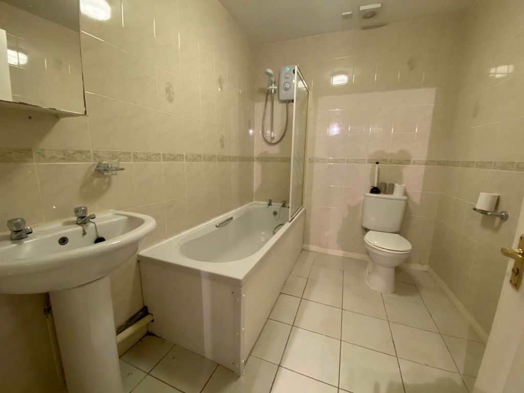 Additional image 12 of 5 bed flat to rent31B Trades Lane, Bisset Bond DD1