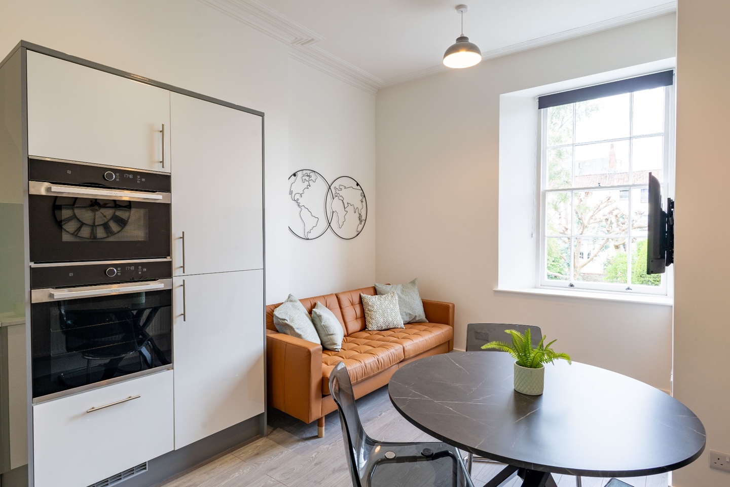 3 Bed Flat, Clifton Park Road, BS8, N1 7GU photo 3