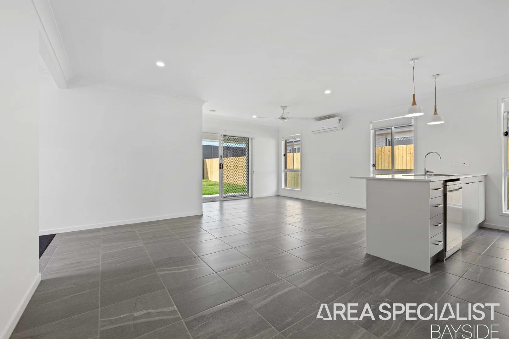 Additional image 3 of 35 Livistona street, Redland Bay QLD 4165