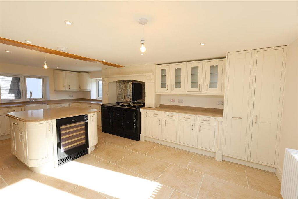 Additional image 4 of 4 bed detached house to rentShacklands Road, Shoreham, Sevenoaks TN14