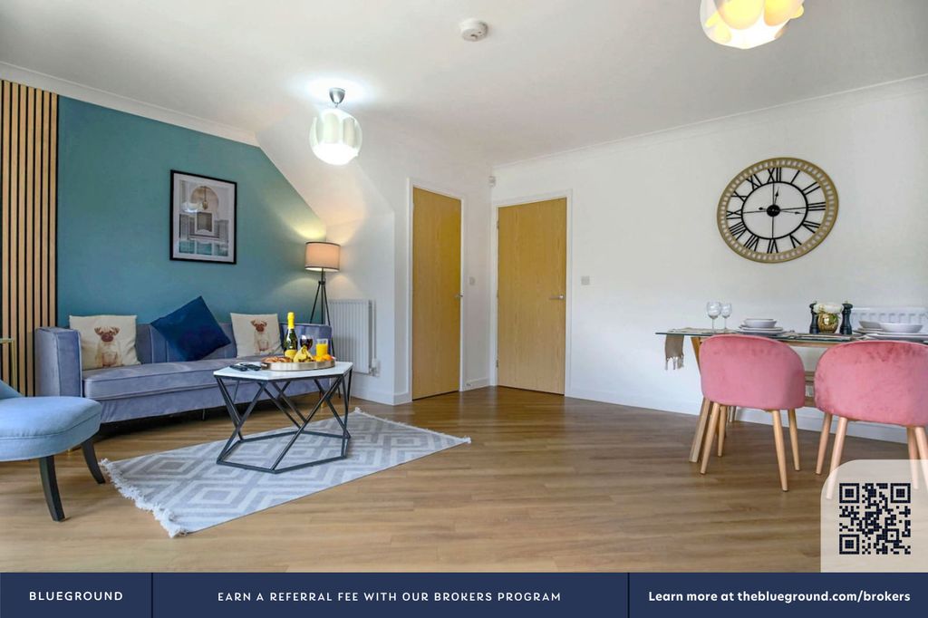 3 bed flat to rentMilton Keynes MK10 photo 4
