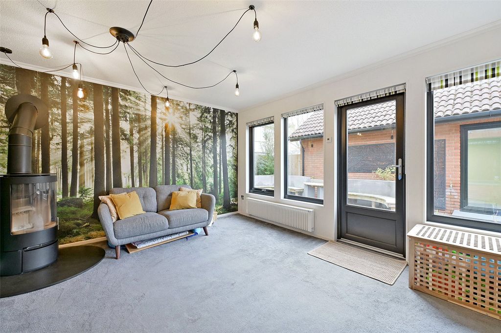 Additional image 6 of 5 bed detached house to rentStation Road, Nailsea, Bristol, Somerset BS48