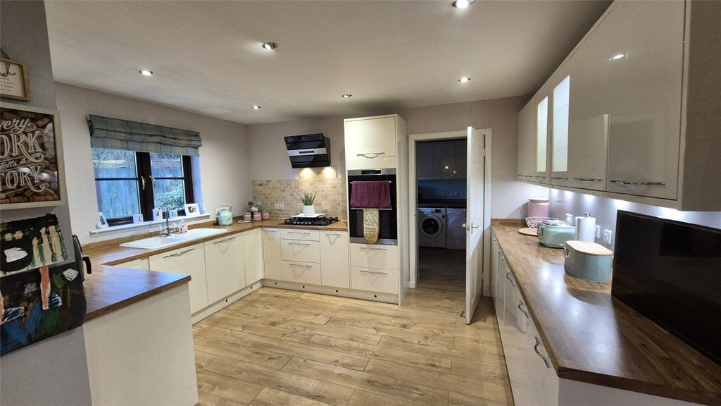 Additional image 2 of 4 bed detached house to rentGreenpark Lane, Lockerbie, Dumfries And Galloway DG11