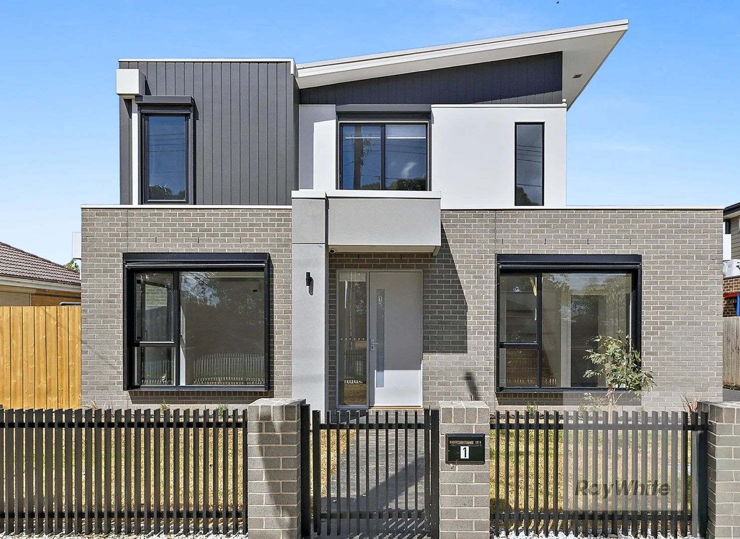 1/338 Station Road, St Albans VIC 3021