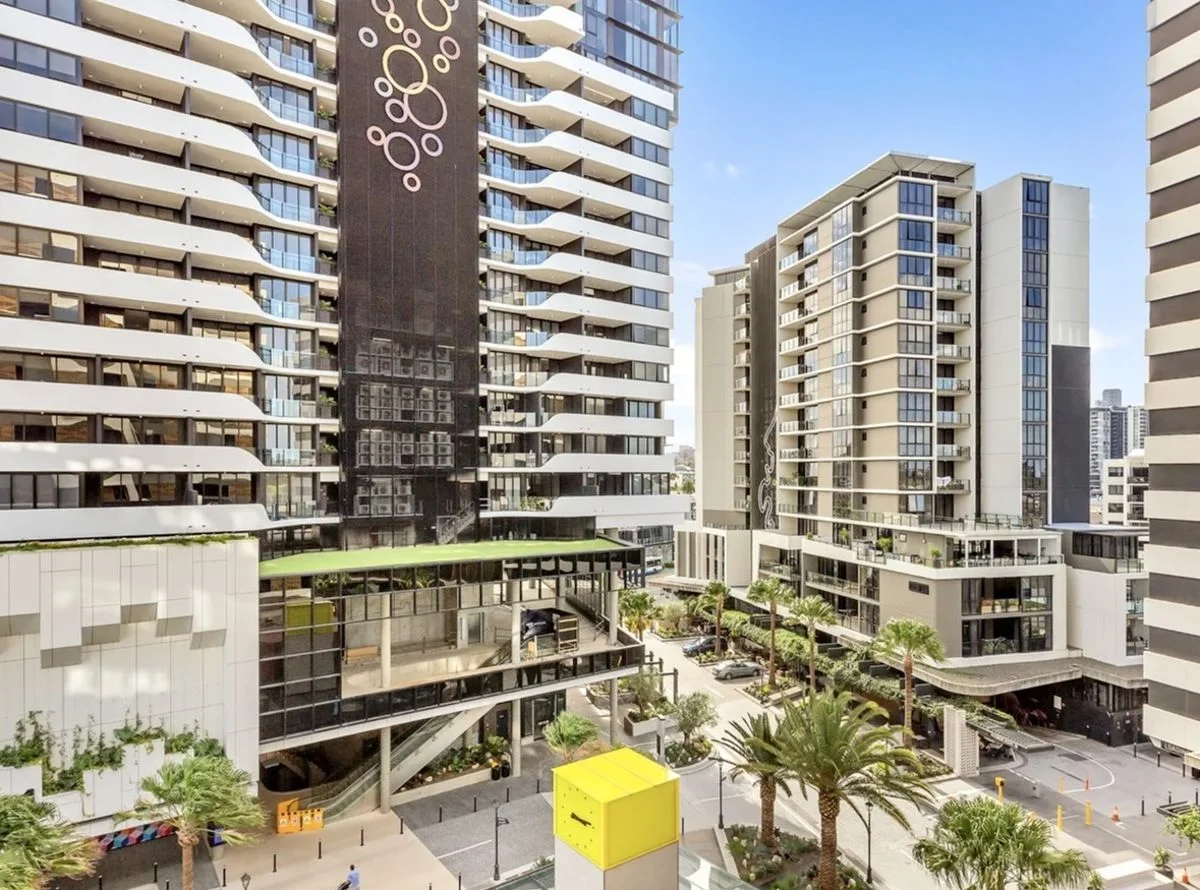 305/19 Deshon Street, Woolloongabba QLD 4102