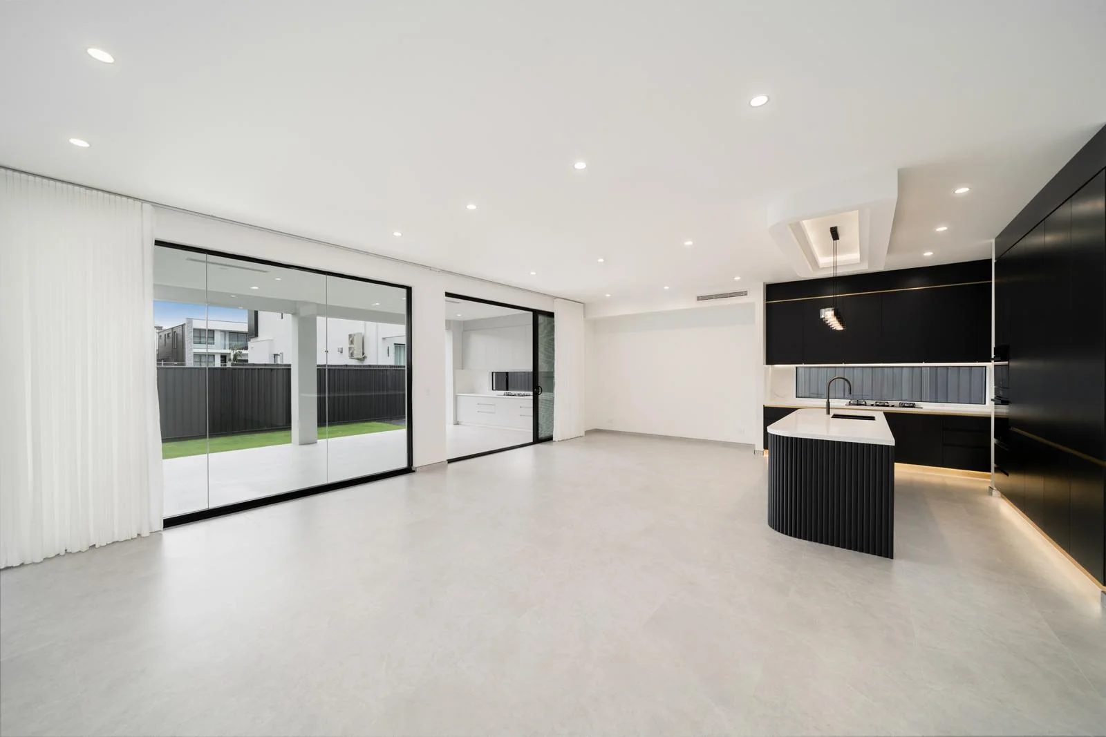 Additional image 3 of 27 Lores Street, Middleton Grange NSW 2171
