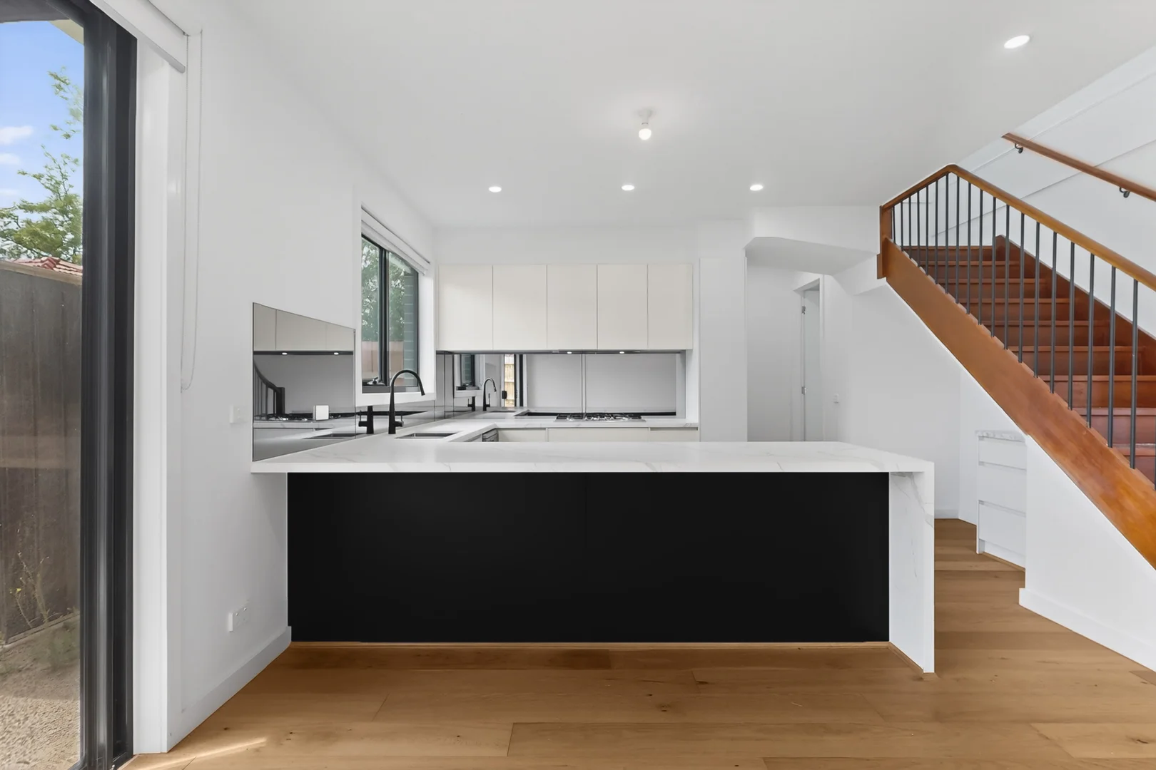 Additional image 6 of 2/80 Power Avenue, Chadstone VIC 3148