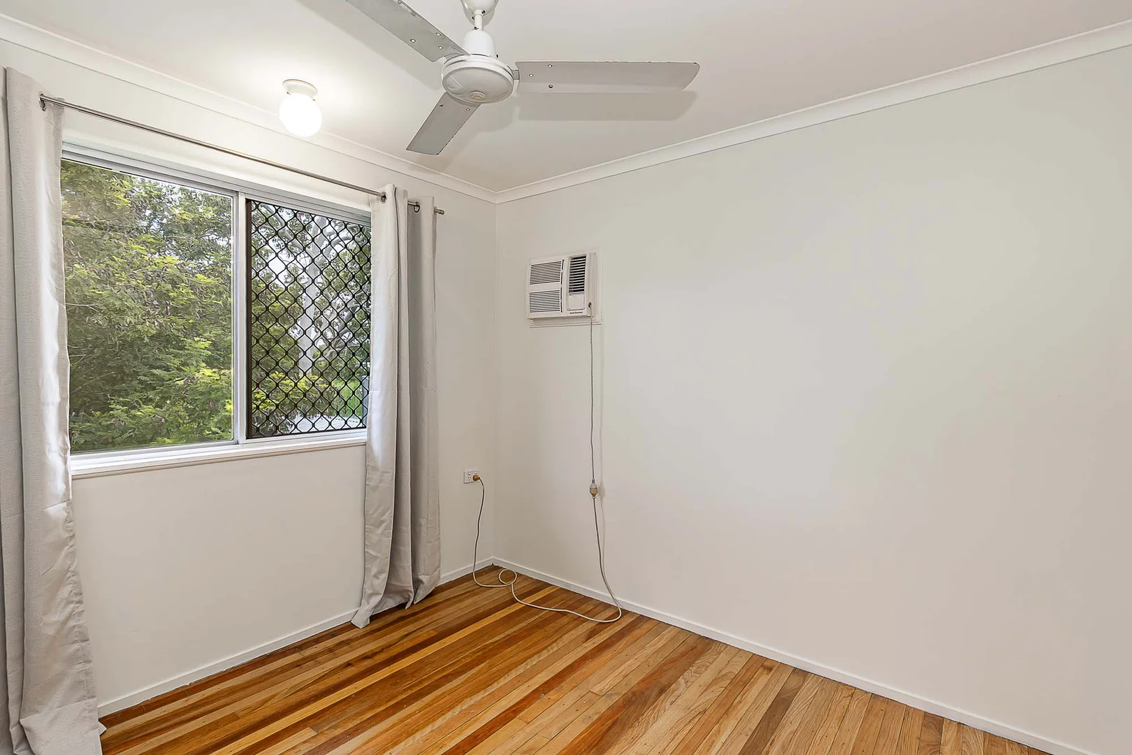 34 Catherine Crescent, Kelso QLD 4815 photo 5