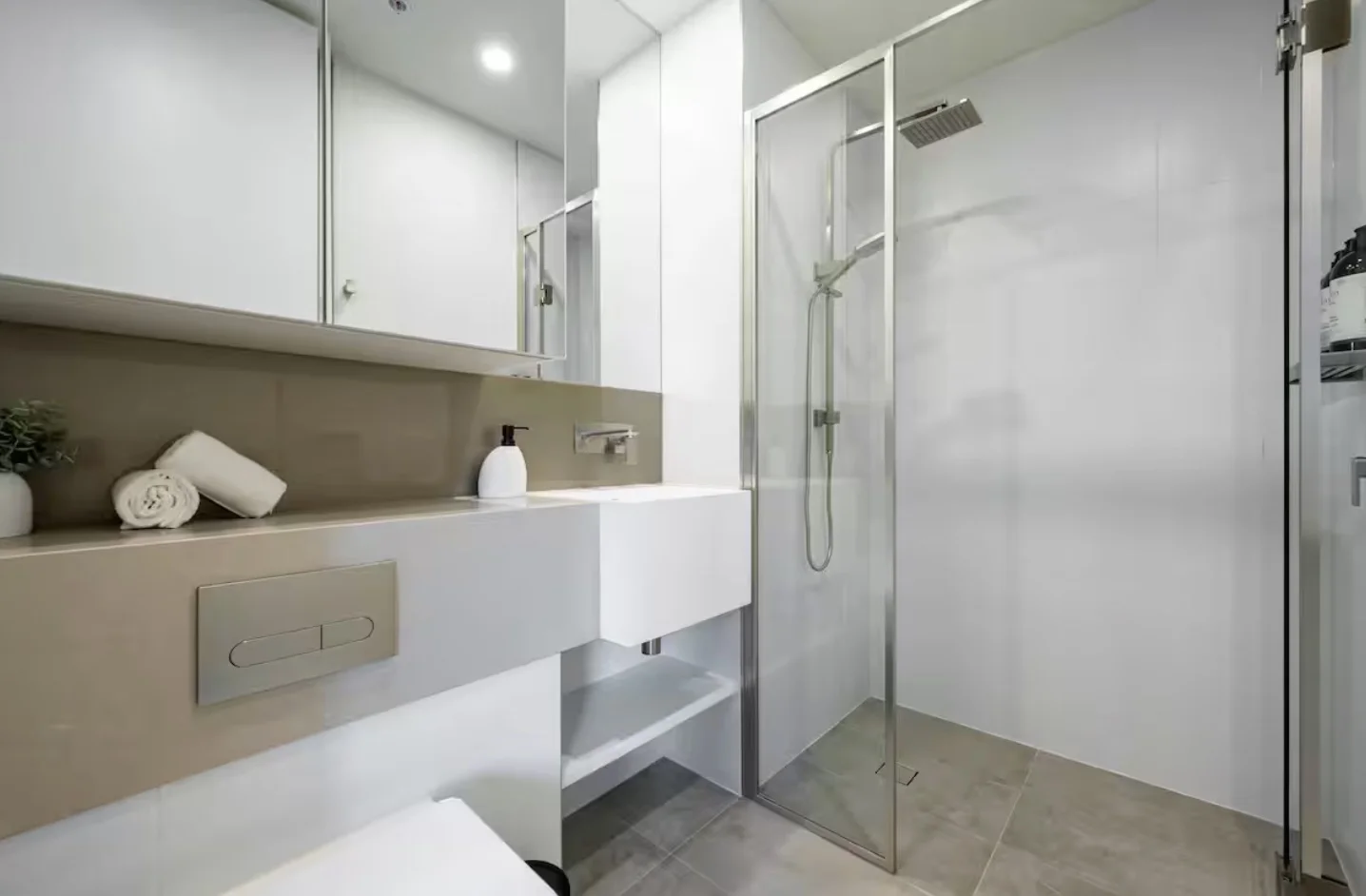 Additional image 5 of 105/301 King Street, Melbourne VIC 3000