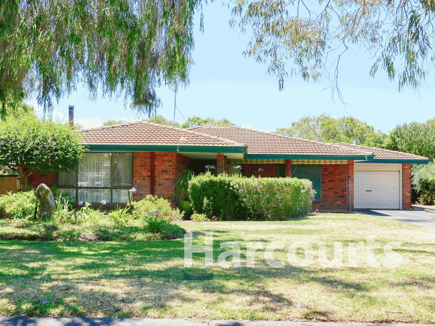 8 Anthony Road, Geographe WA 6280