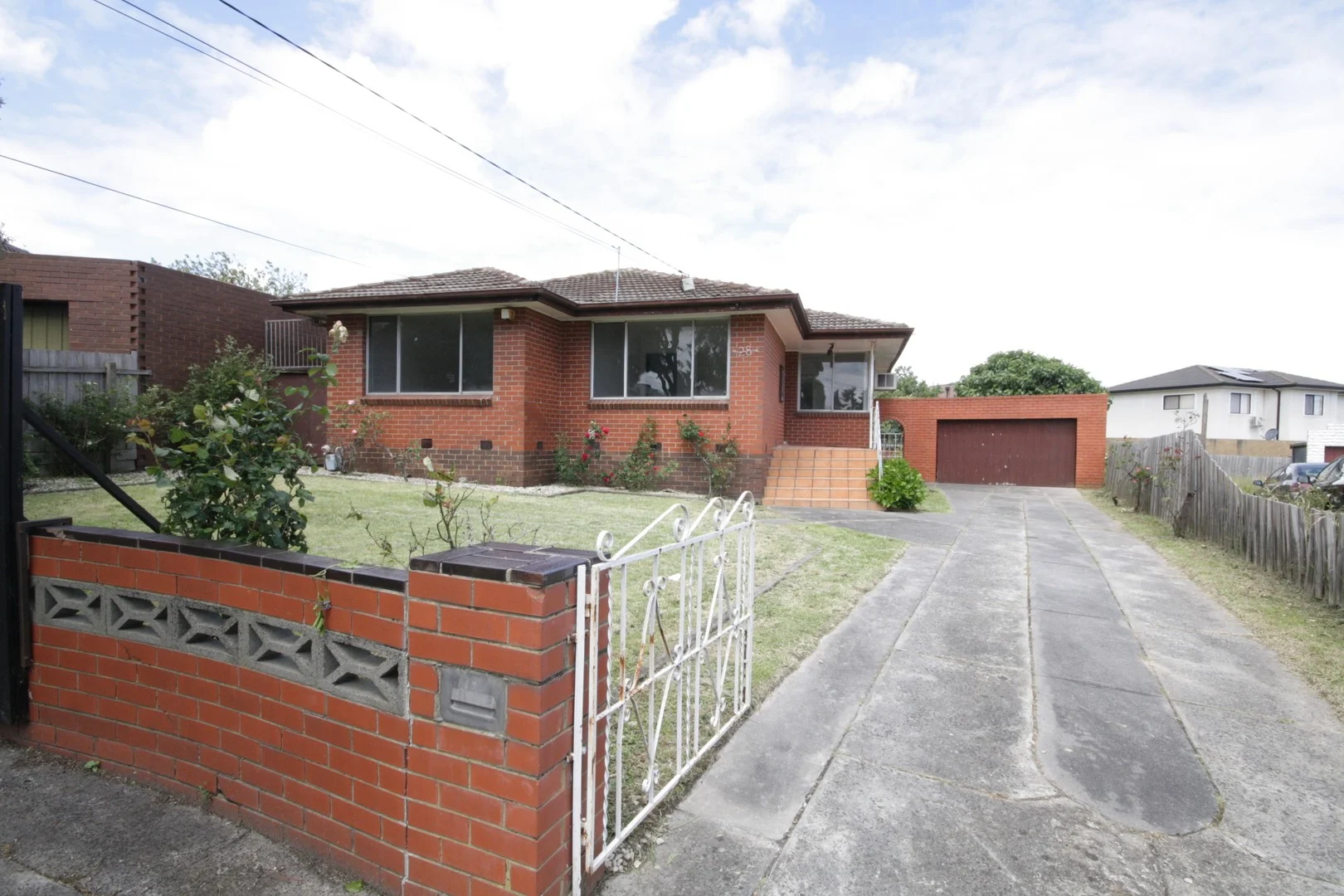 28 Monash Crescent, Clayton South VIC 3169
