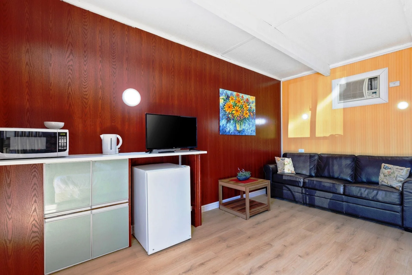 Additional image 3 of 151-155 Murray street, Finley NSW 2713