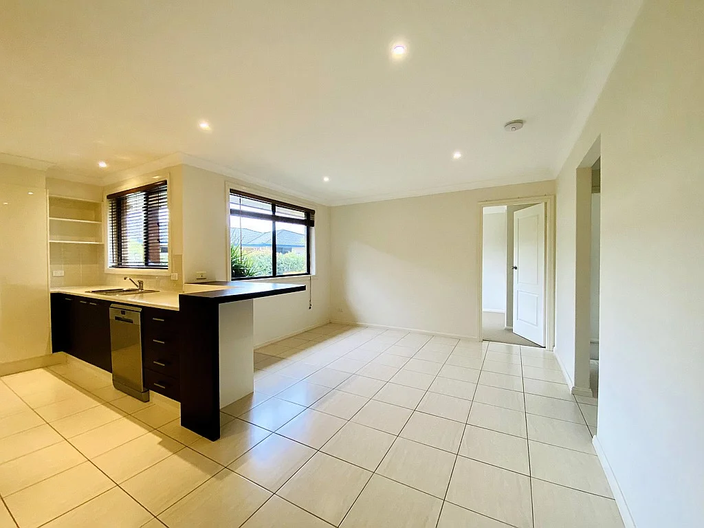 Additional image 4 of 2/11 Yellowfin Avenue, Old Bar NSW 2430
