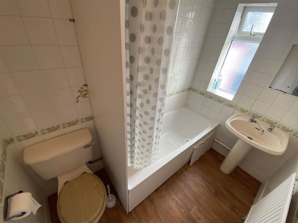 Additional image 6 of Room to rentChapel Street, Newport PO30