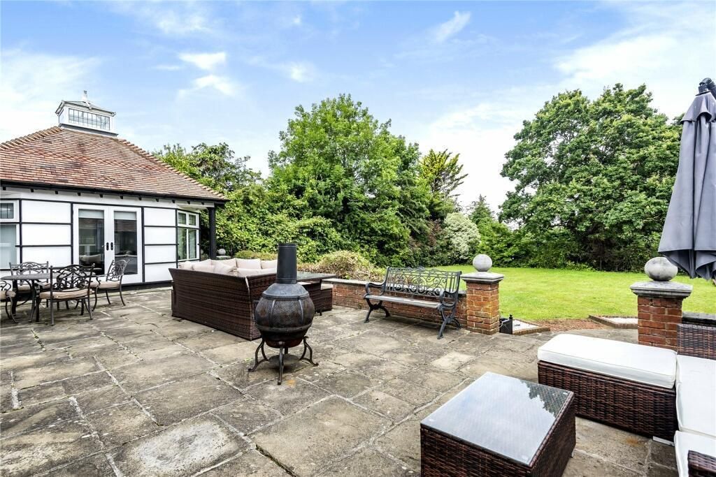 Additional image 18 of 5 bed detached house to rentThe Ridgeway, Cuffley, Potters Bar EN6